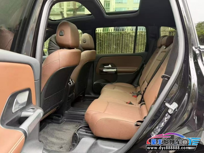 25年奔驰GLB轿车抵押车出售