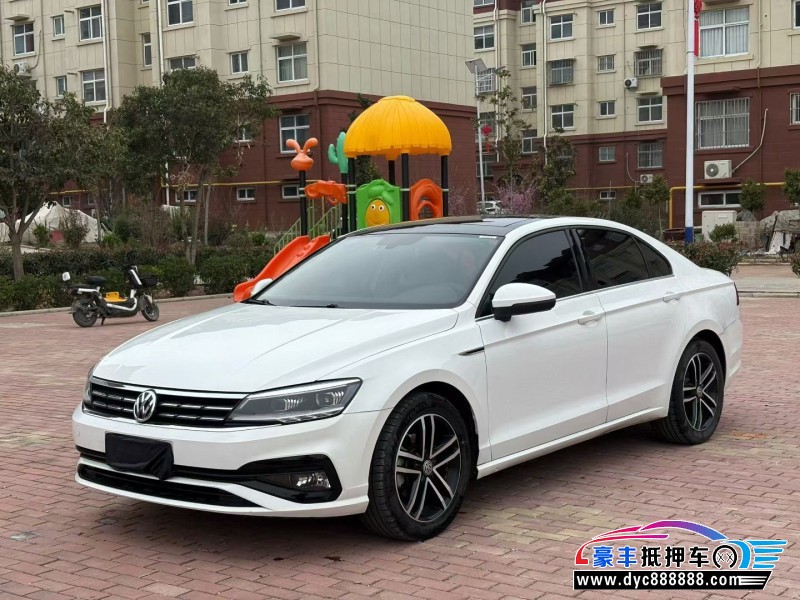 20年大众凌渡轿车抵押车出售