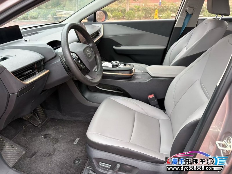 25年丰田BZ3轿车抵押车出售