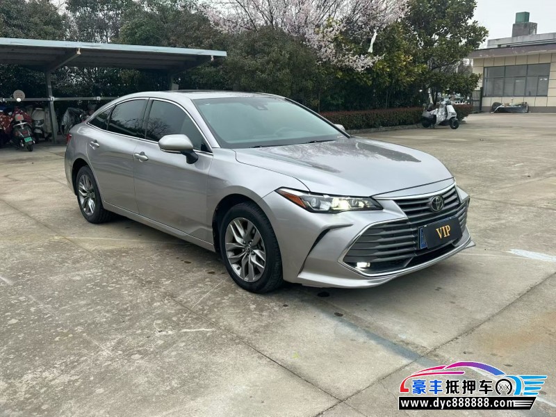 22年丰田亚洲龙轿车抵押车出售