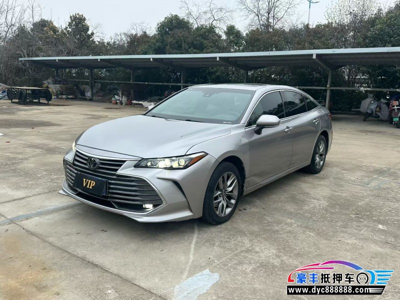 22年丰田亚洲龙轿车抵押车出售