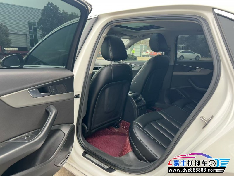 18年奥迪A4L轿车抵押车出售