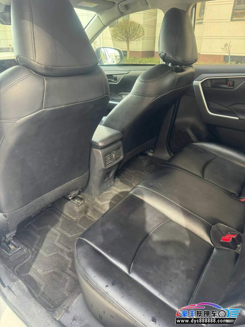 20年丰田RAV4SUV抵押车出售