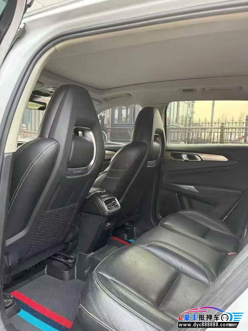 18年领克01SUV抵押车出售