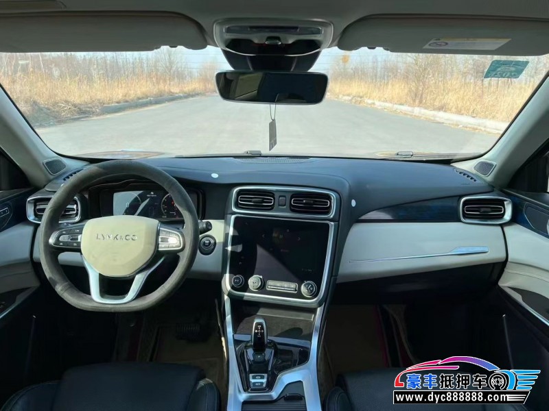 19年领克01轿车抵押车出售