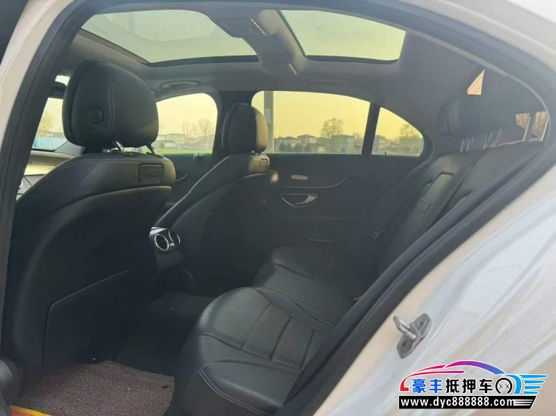 16年奔驰C轿车抵押车出售