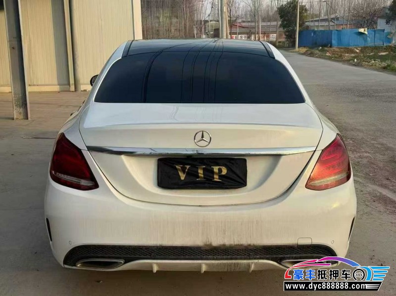 16年奔驰C轿车抵押车出售