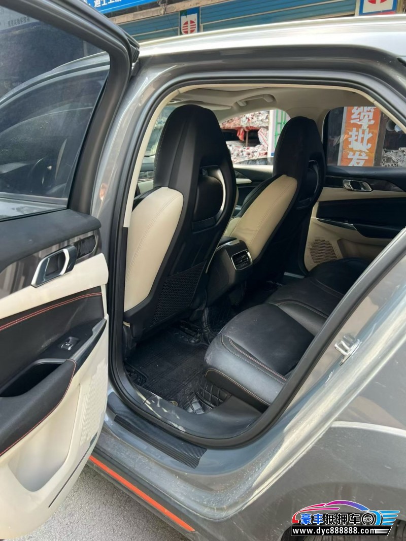 20年领克02轿车抵押车出售