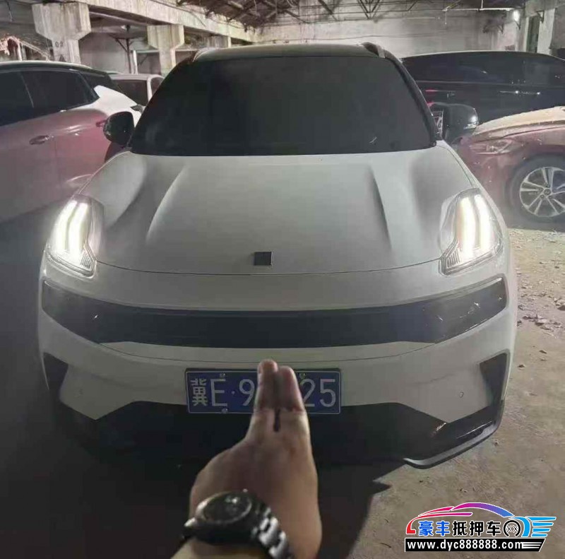 抵押车出售24年领克06轿车