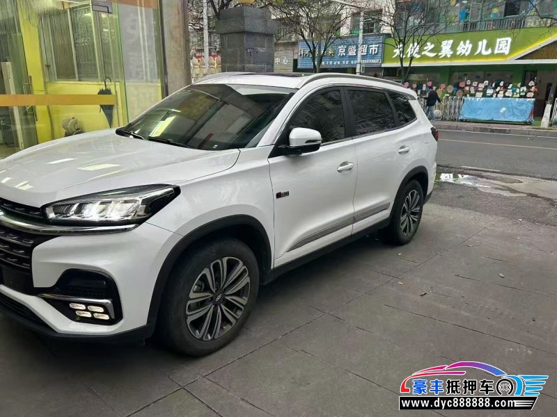 21年奇瑞瑞虎8轿车抵押车出售