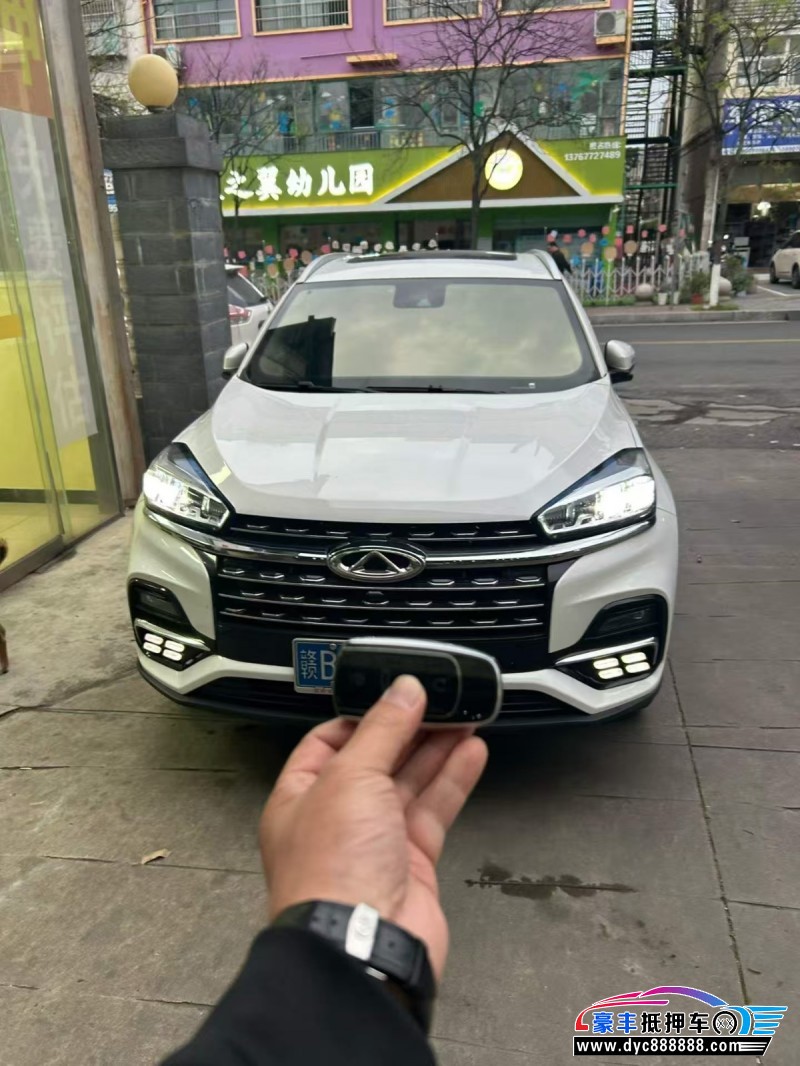 21年奇瑞瑞虎8轿车抵押车出售