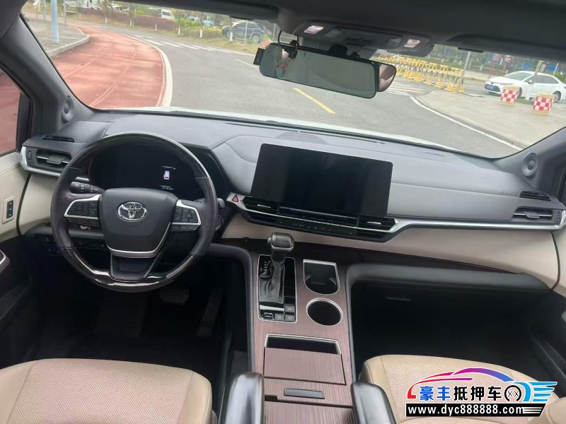 23年丰田格瑞维亚轿车抵押车出售