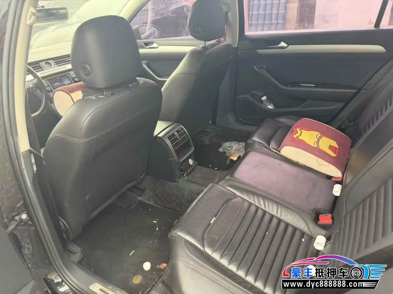 18年大众迈腾轿车抵押车出售