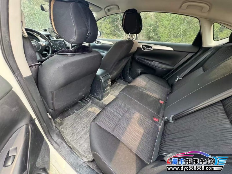 24年日产轩逸轿车抵押车出售