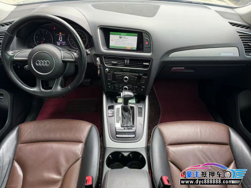17年奥迪Q5轿车抵押车出售