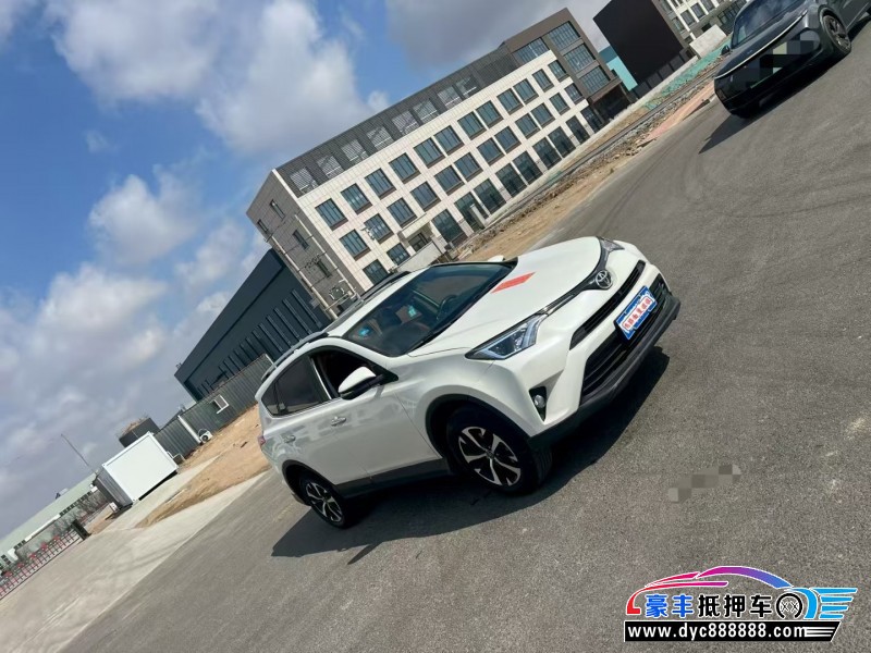 17年丰田RAV4轿车抵押车出售