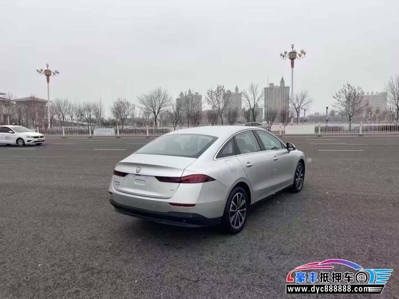 26年荣威D7轿车抵押车出售