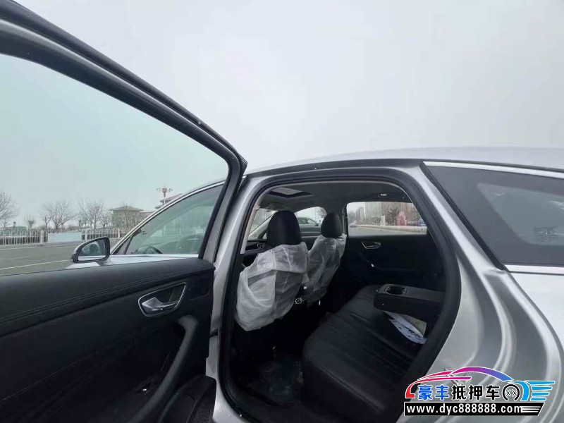 26年荣威D7轿车抵押车出售