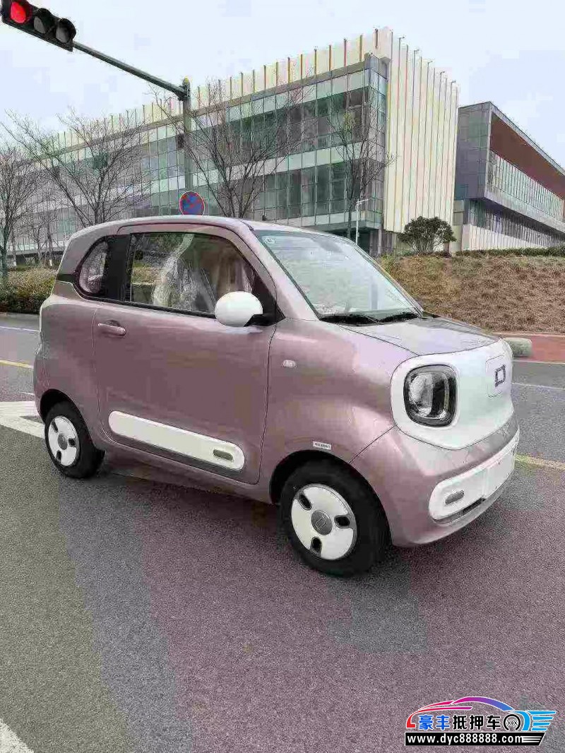 26年奔腾小马轿车抵押车出售