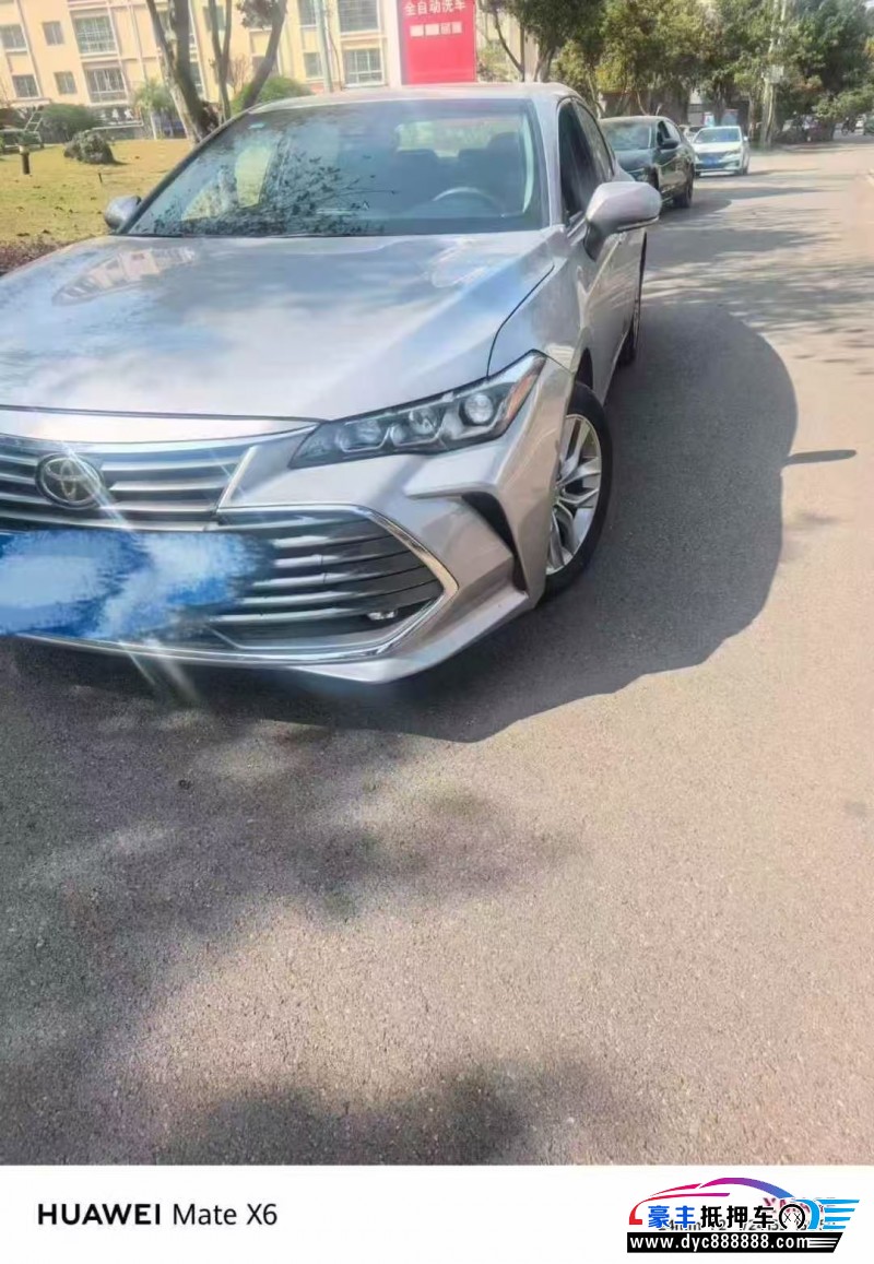 26年丰田亚洲龙轿车抵押车出售