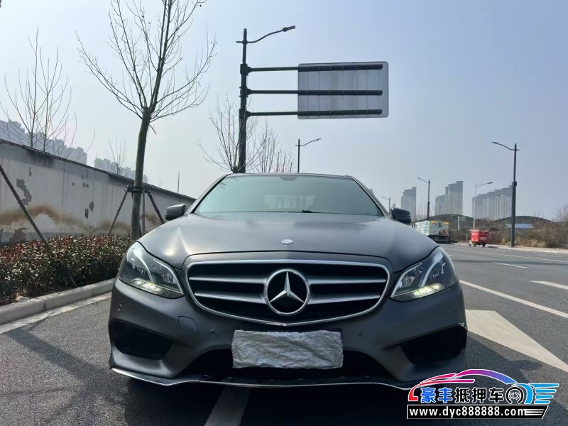 抵押车出售15年奔驰E轿车