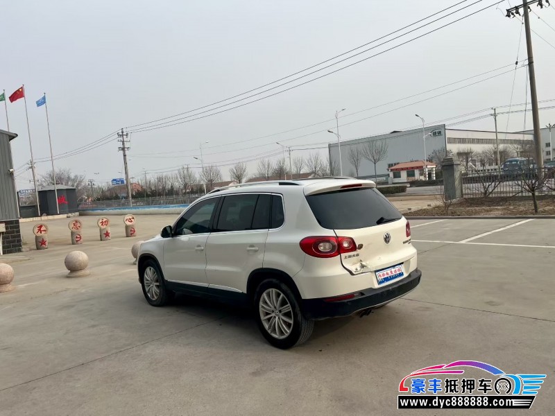 12年大众途观轿车抵押车出售