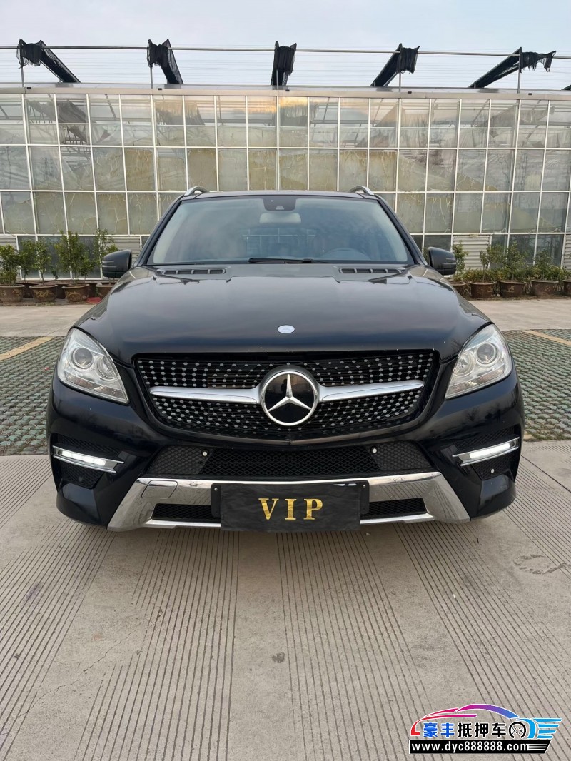 12年奔驰ML轿车抵押车出售