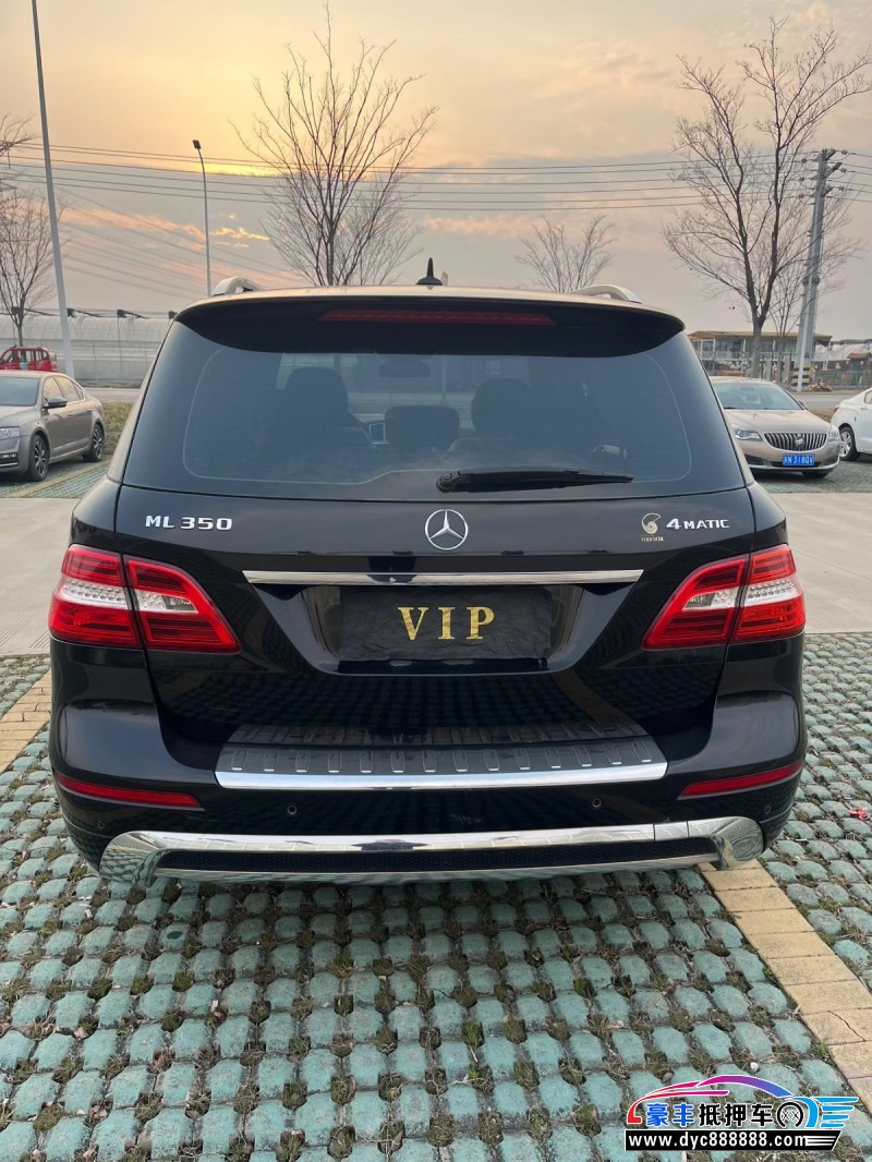 12年奔驰ML轿车抵押车出售