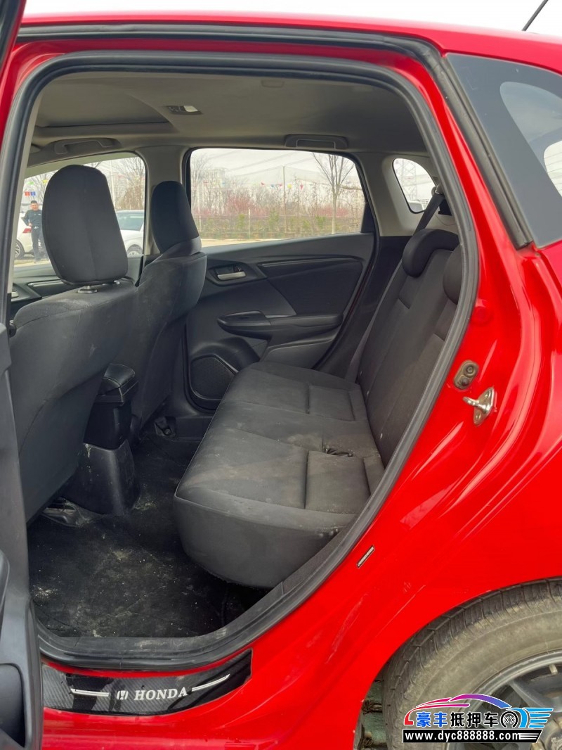 17年本田飞度轿车抵押车出售