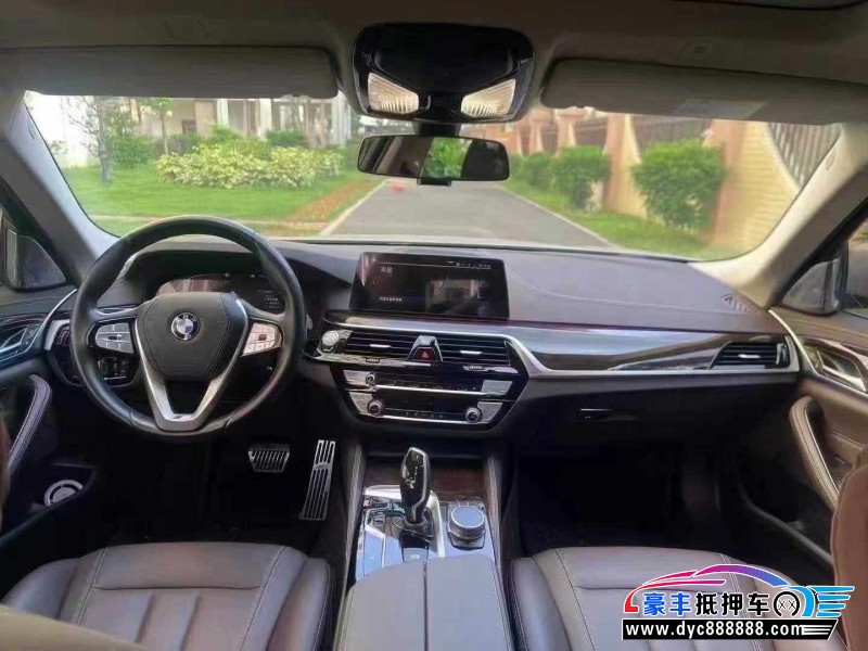 20年宝马5系轿车抵押车出售