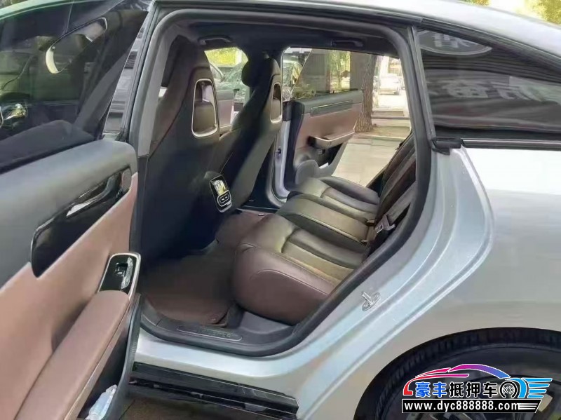 24年零跑c01轿车抵押车出售