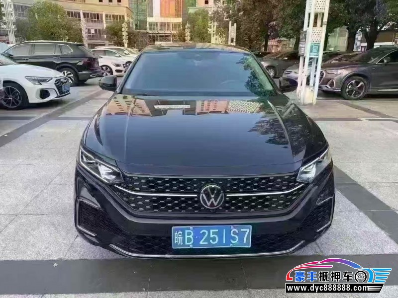 抵押车出售24年大众帕萨特轿车