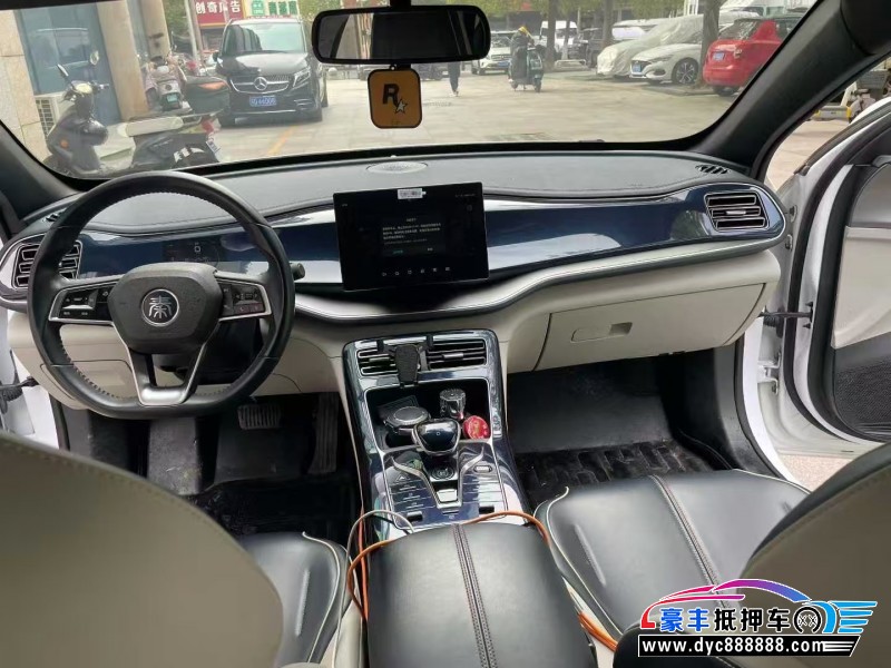 23年比亚迪秦轿车抵押车出售