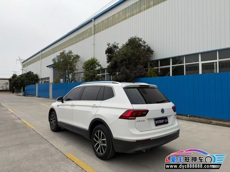 17年大众途观L轿车抵押车出售