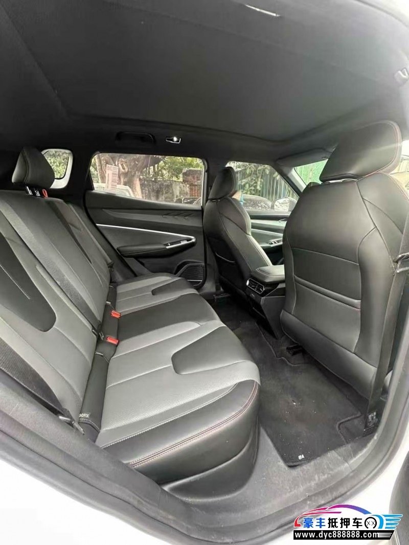 24年吉利博越轿车抵押车出售