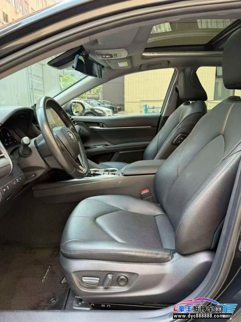 24年丰田凯美瑞轿车抵押车出售