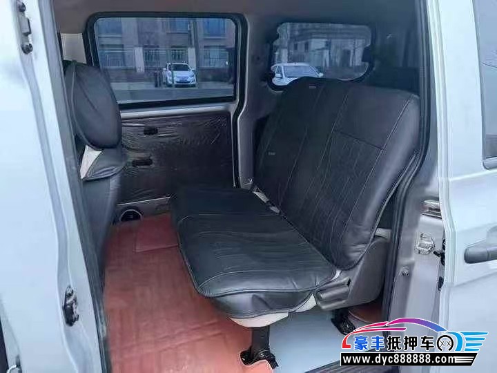 25年五菱汽车五菱宏光轿车抵押车出售