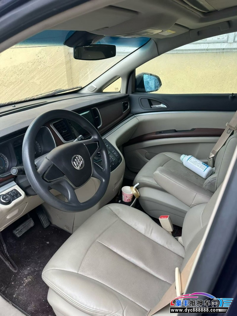 16年别克GL8轿车抵押车出售