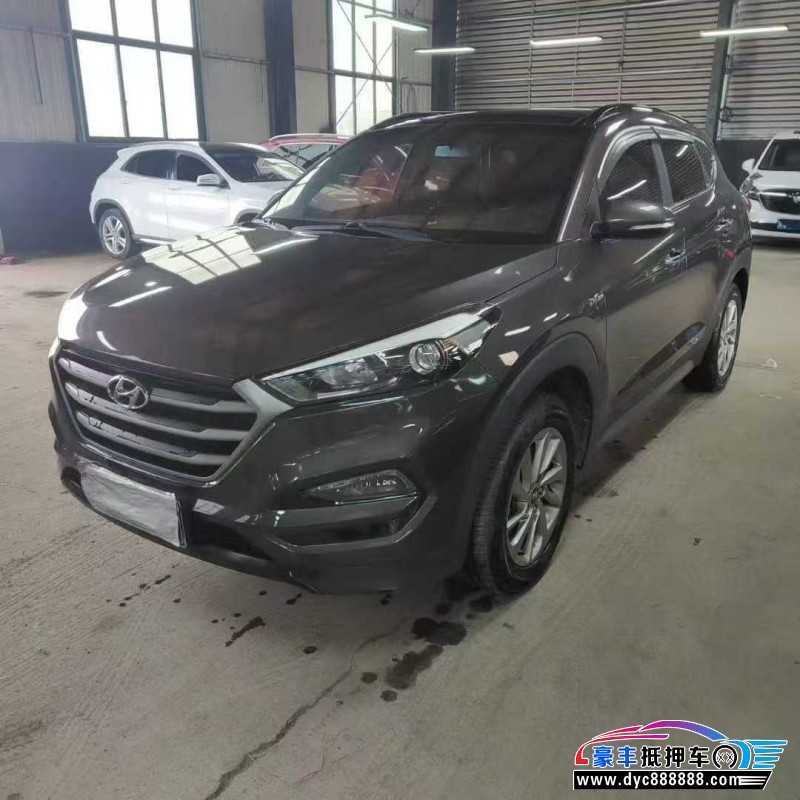 18年现代途胜轿车抵押车出售