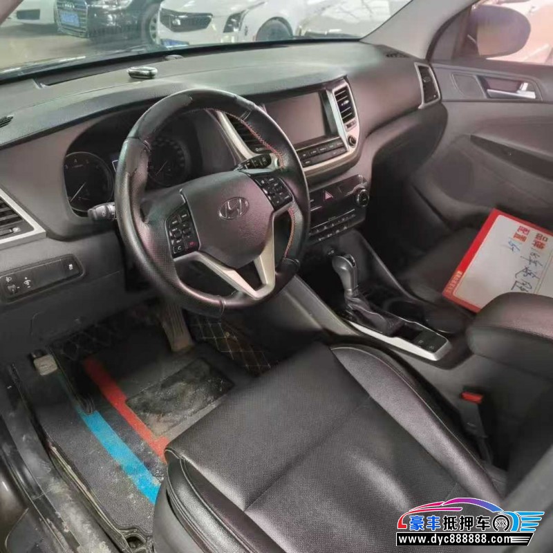 18年现代途胜轿车抵押车出售