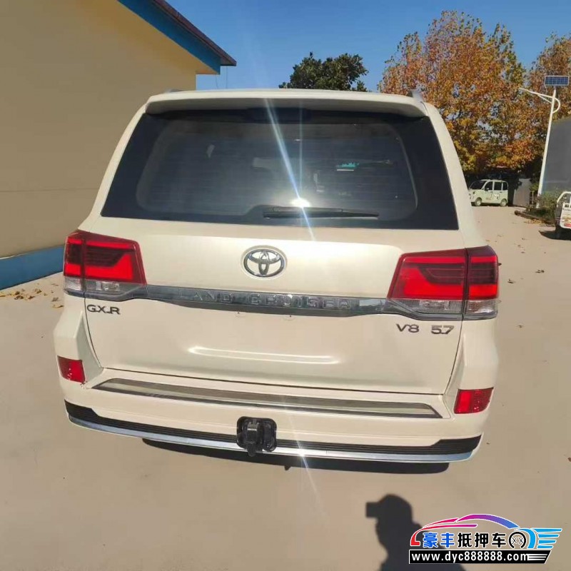 16年丰田兰德酷路泽（陆巡）轿车抵押车出售