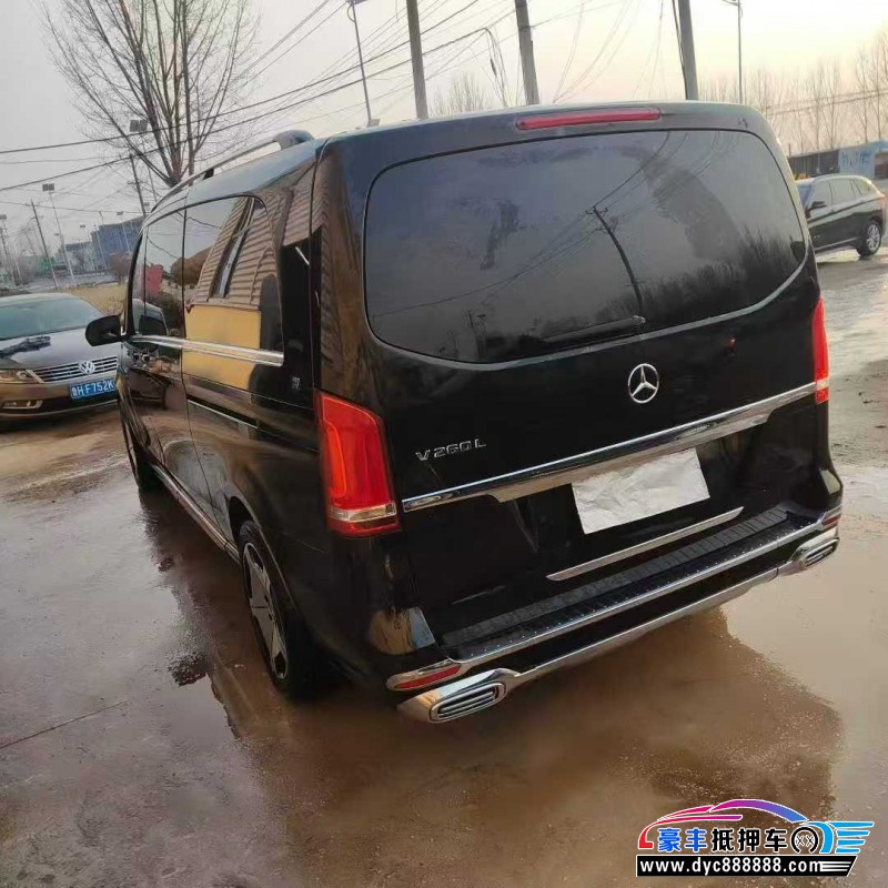 17年奔驰V轿车抵押车出售