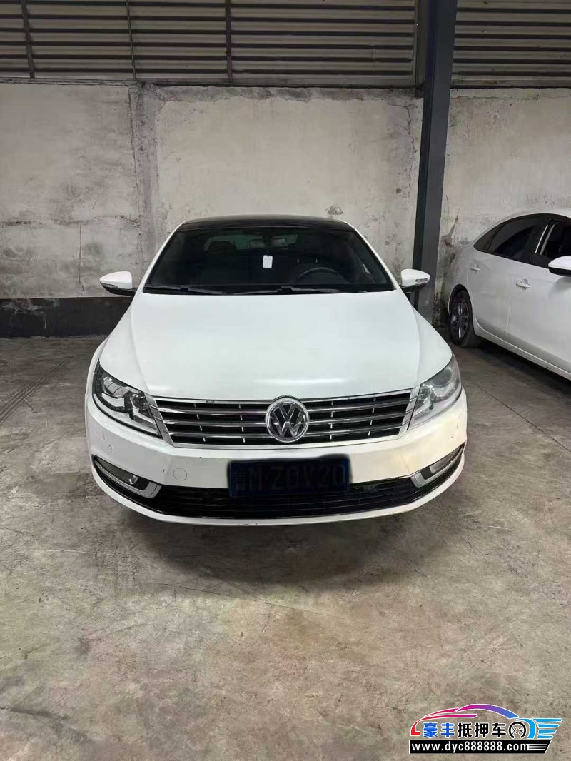 抵押车出售16年大众CC轿车