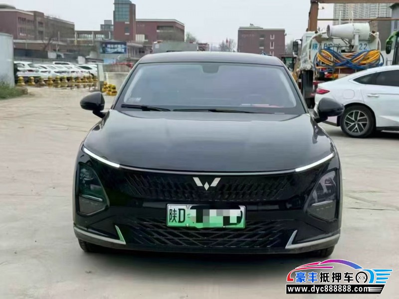 抵押车出售24年五菱星光轿车