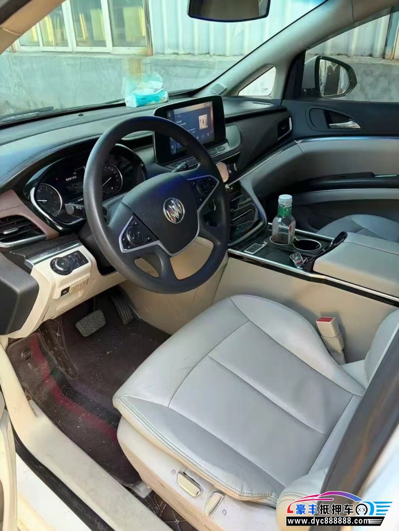 21年别克GL8轿车抵押车出售