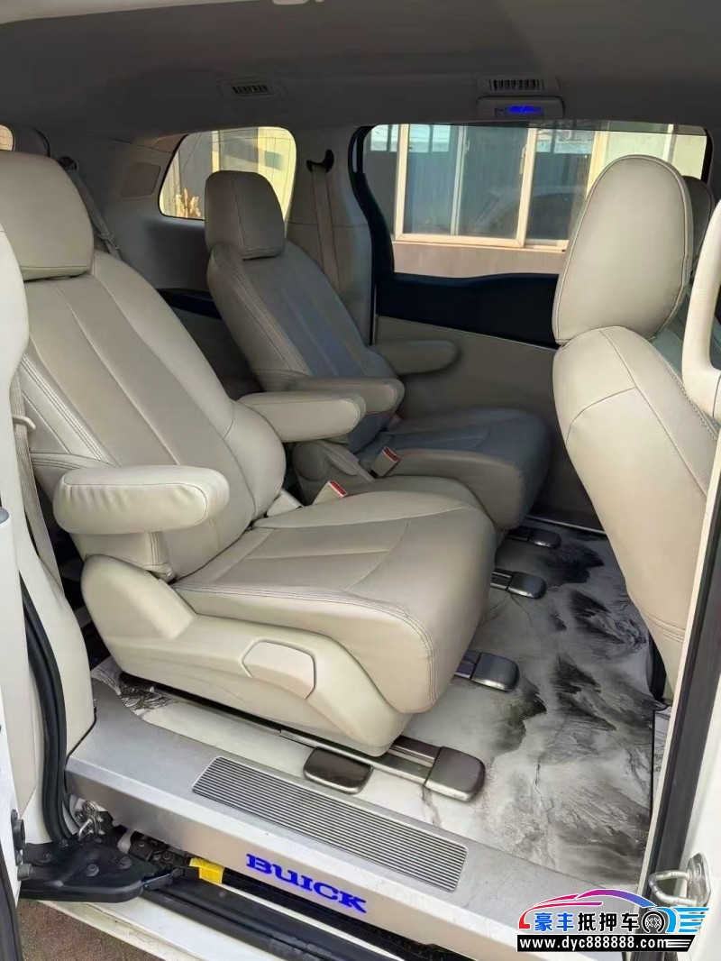 21年别克GL8轿车抵押车出售