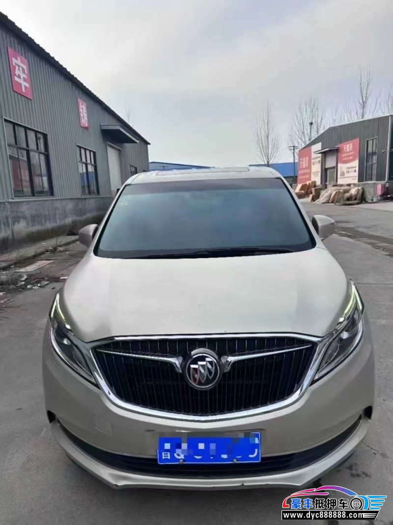 抵押车出售18年别克GL8轿车