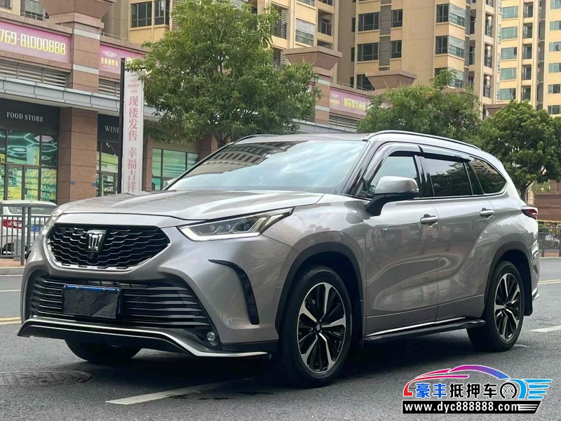 25年丰田皇冠陆放轿车抵押车出售