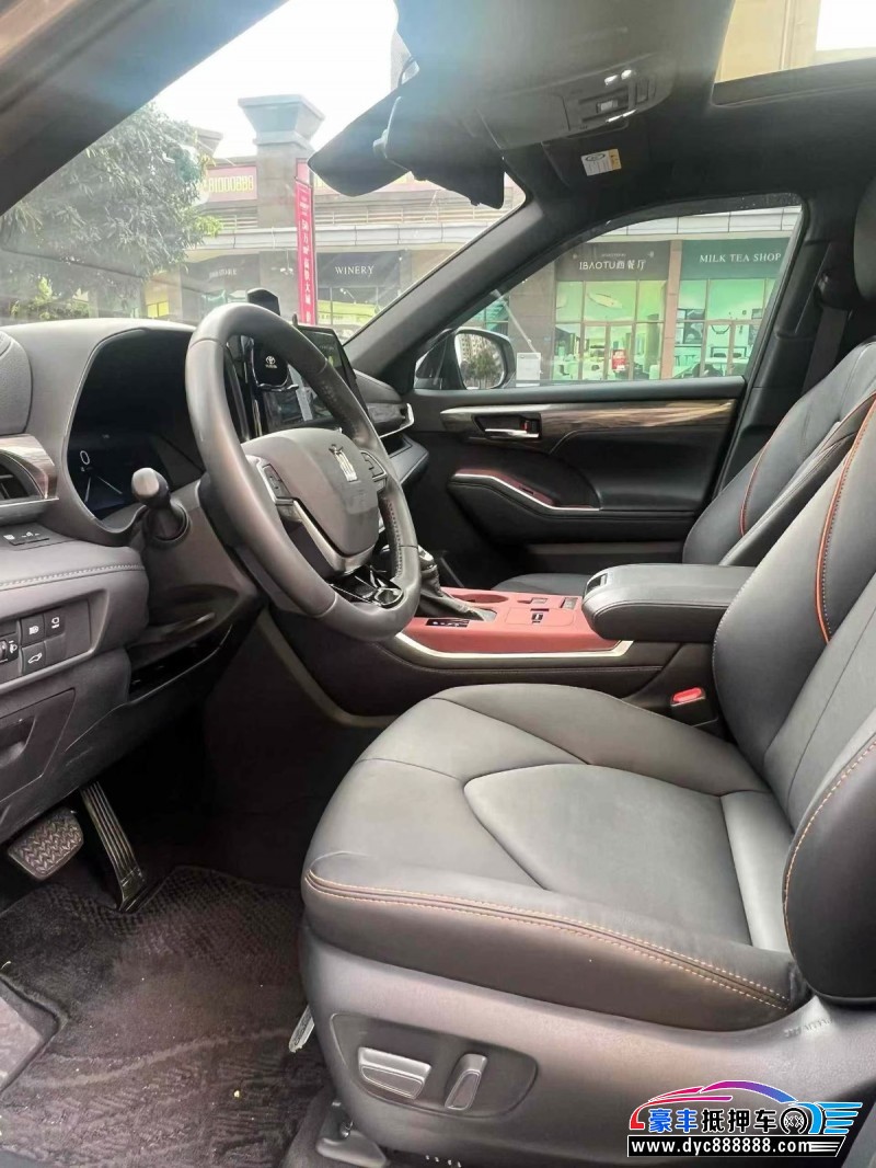 25年丰田皇冠陆放轿车抵押车出售