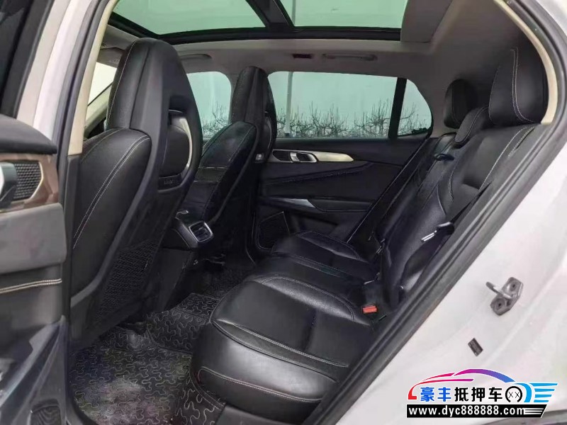 18年领克01轿车抵押车出售